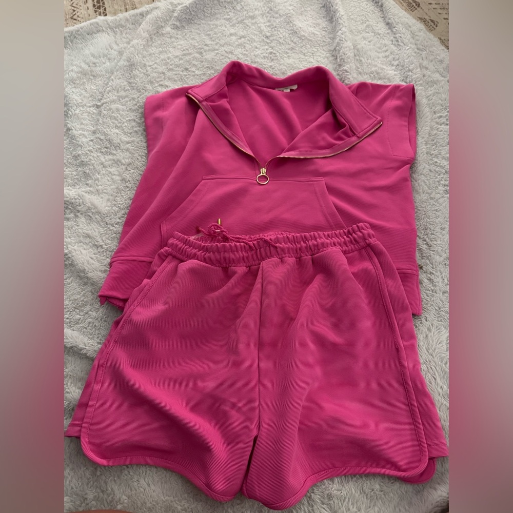 Entro Pink Sleeveless Top and Shorts Set